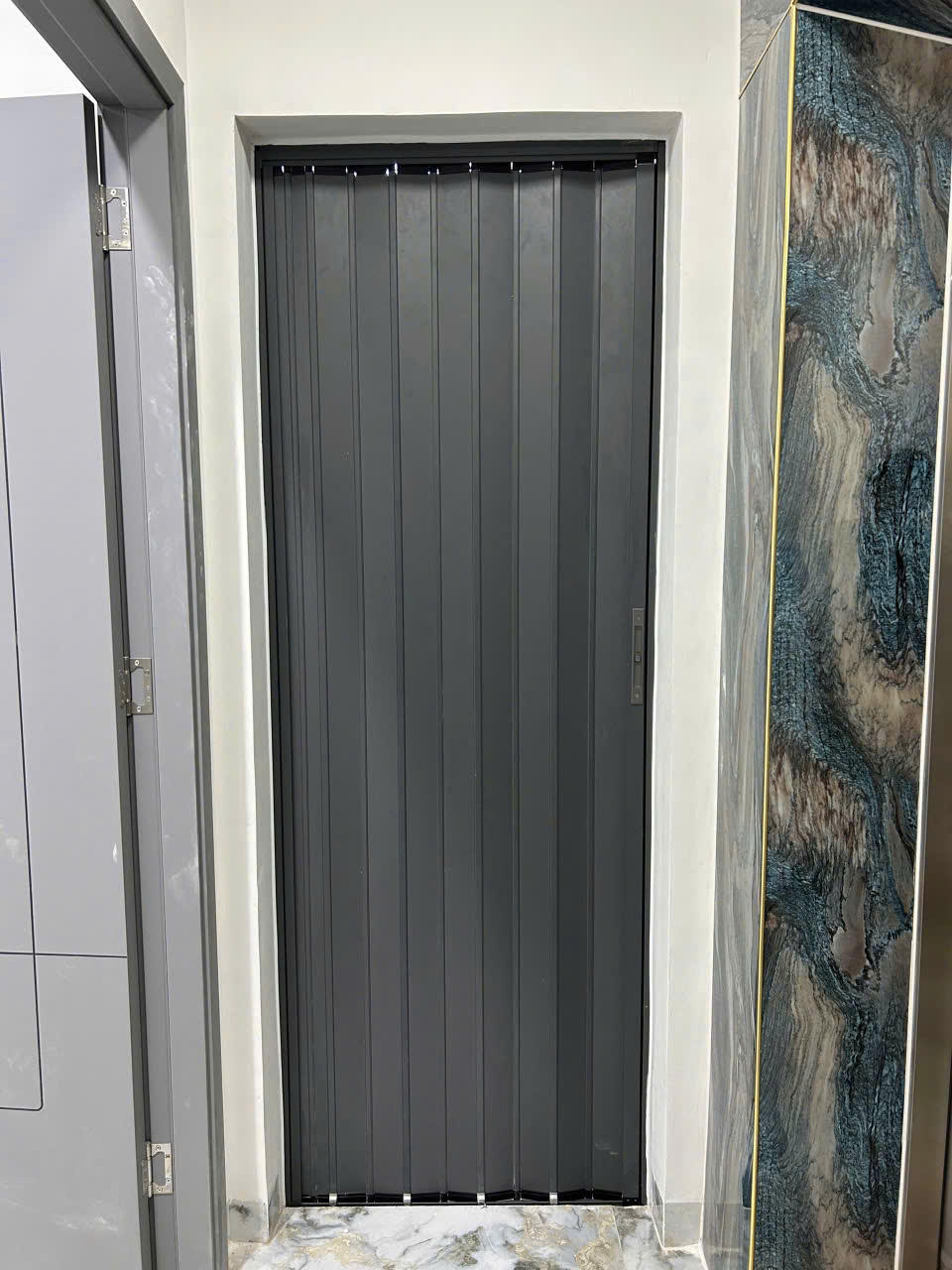 CỬA XẾP LÁ NHÔM